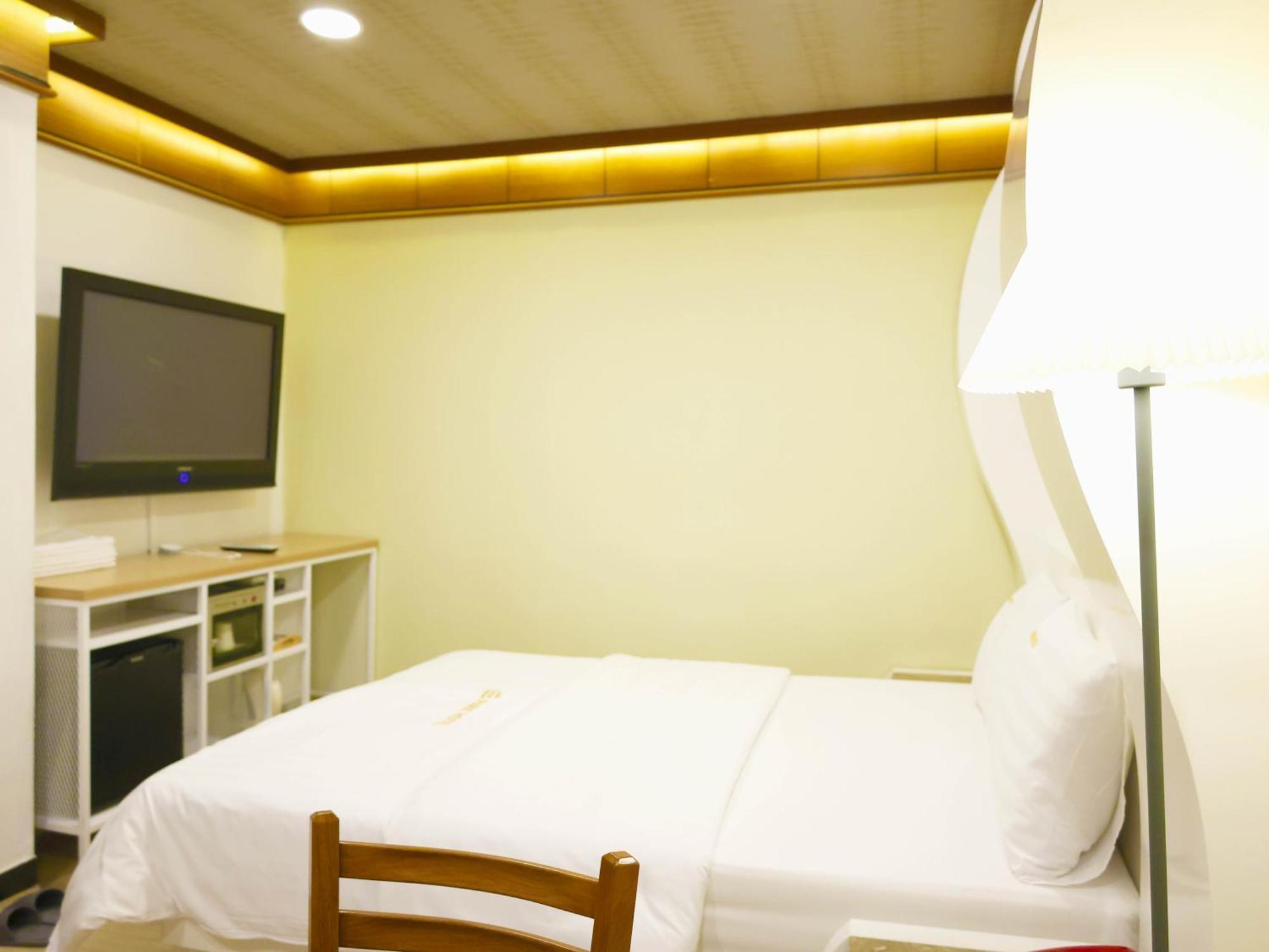 Goodstay Andong Park Hotel Екстер'єр фото