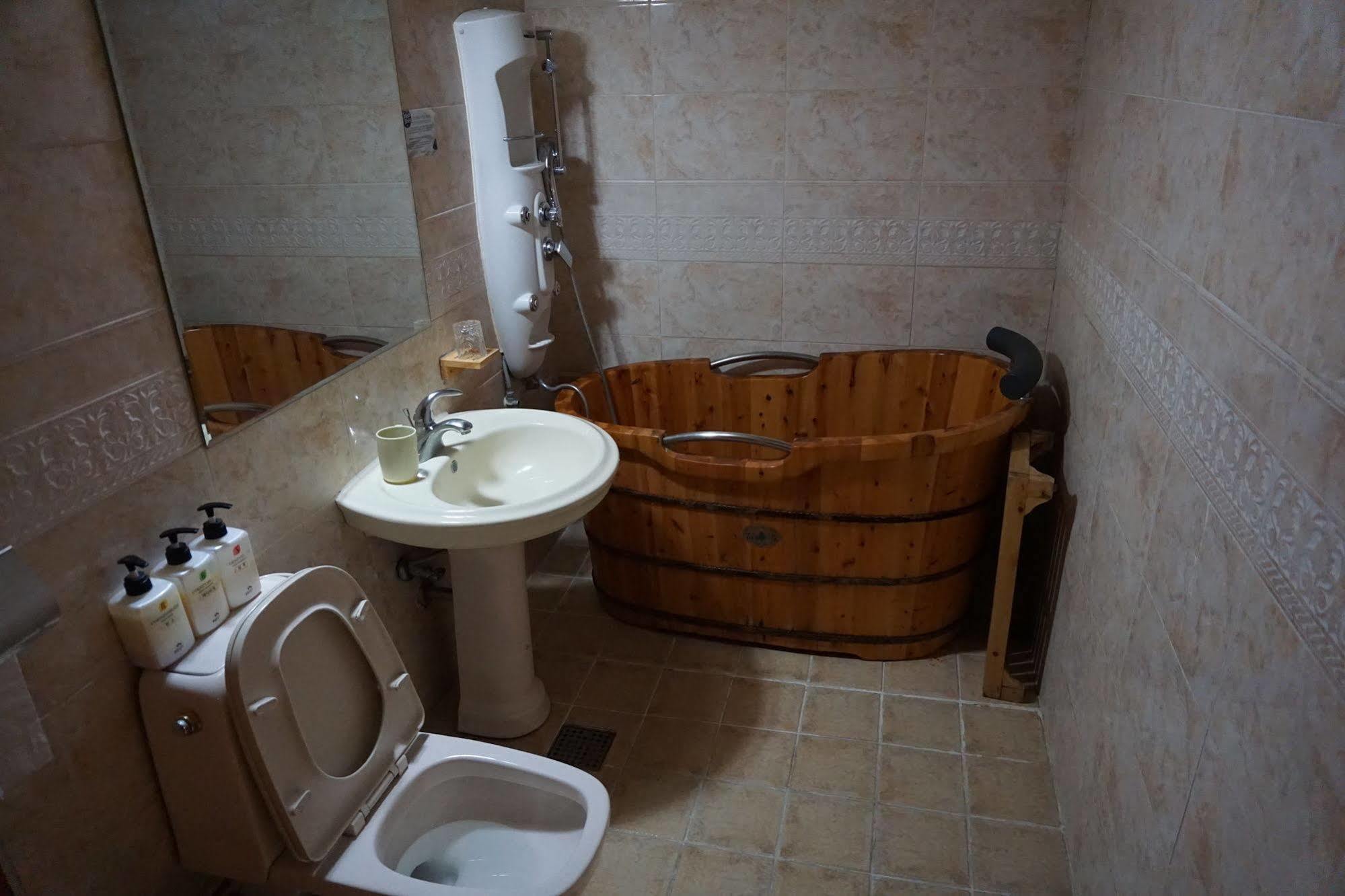 Goodstay Andong Park Hotel Екстер'єр фото